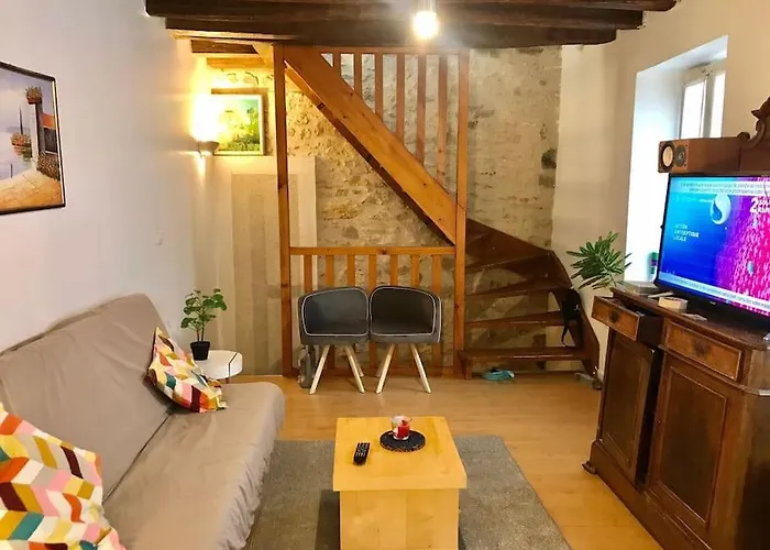Lovely Duplex In The Center Of Fontainebleau