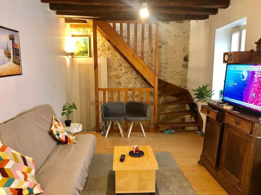 Lovely Duplex In The Center Of * Fontainebleau